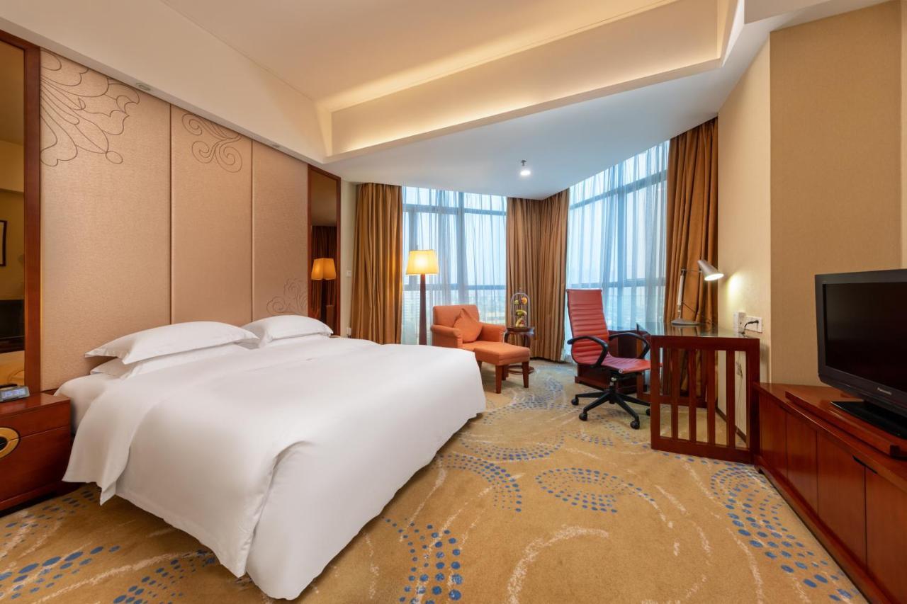 Crowne Plaza Foshan By Ihg - Canton Fair Free Shuttle Bus Exterior foto