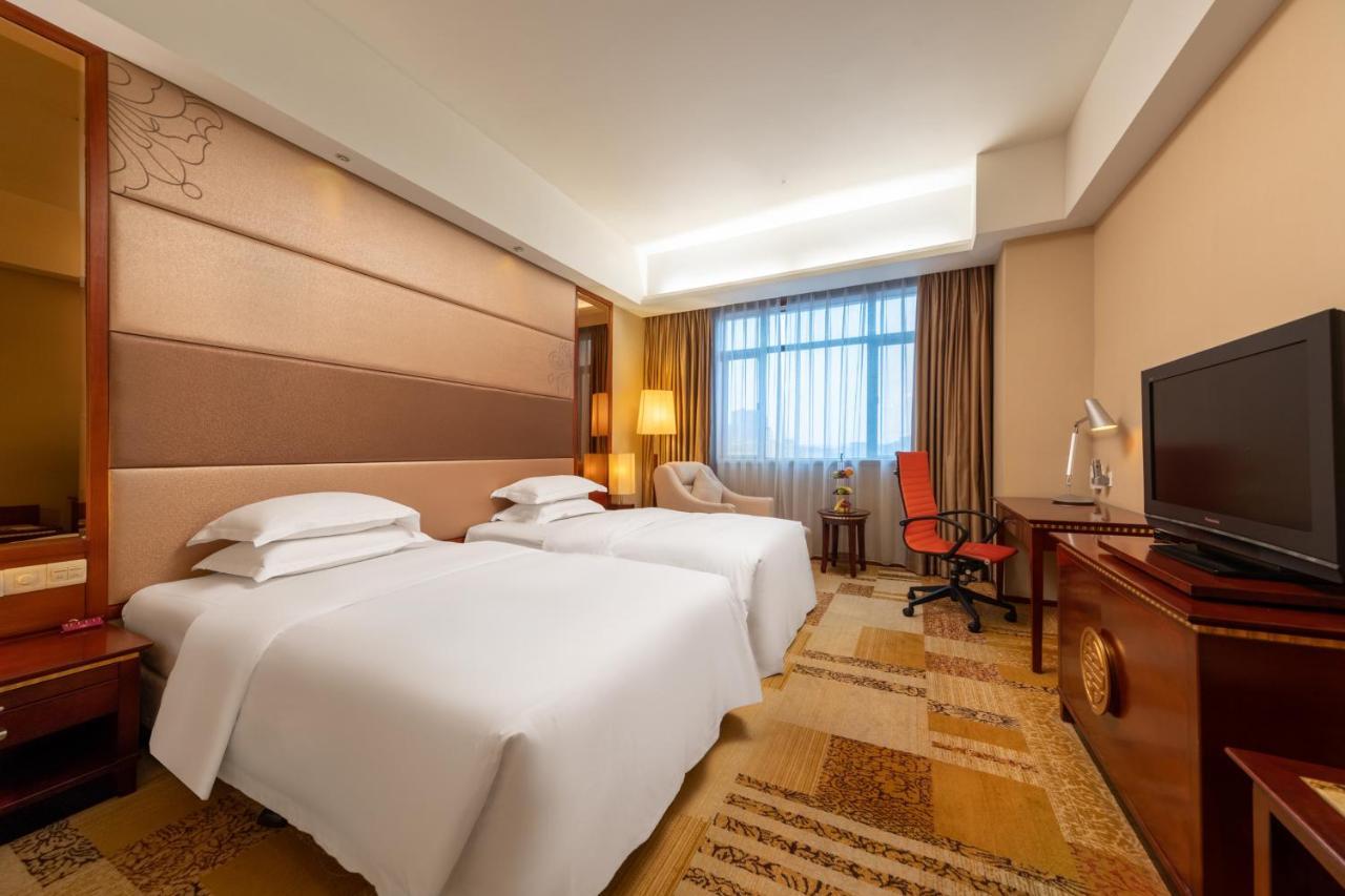 Crowne Plaza Foshan By Ihg - Canton Fair Free Shuttle Bus Exterior foto