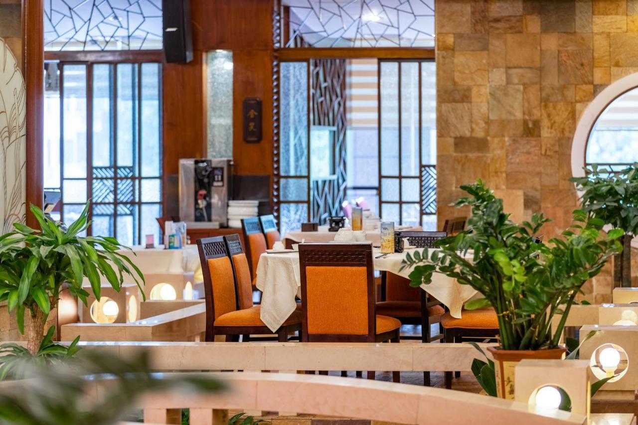 Crowne Plaza Foshan By Ihg - Canton Fair Free Shuttle Bus Exterior foto
