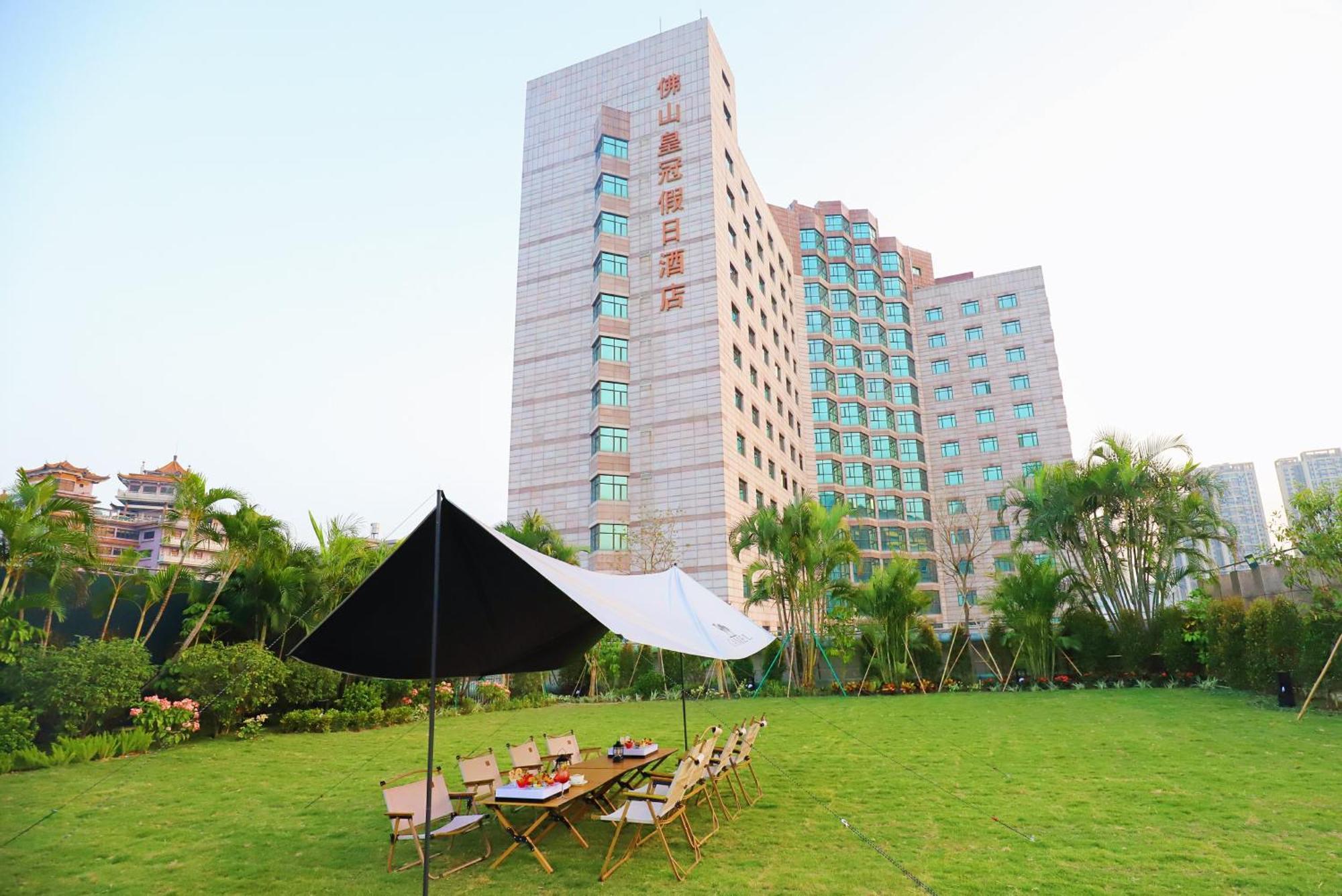 Crowne Plaza Foshan By Ihg - Canton Fair Free Shuttle Bus Exterior foto